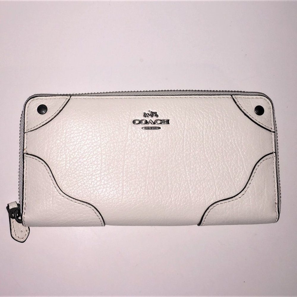 Coach Chalk White Leather Mickie Full Zip Wallet